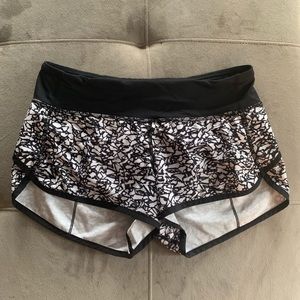 Lulu lemon running shorts